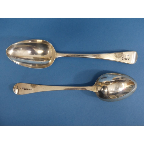 84 - A pair of George III silver Table Spoons, by Robert Rutland, hallmarked London, 1812, Old English pa... 