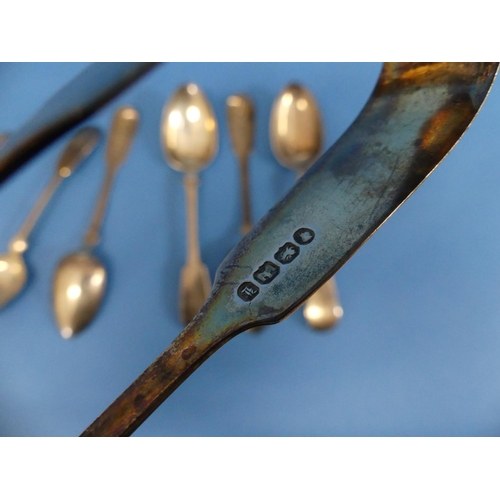 30 - A set of five Victorian silver Teaspoons, by John Stone, hallmarked Exeter, 1851, fiddle pattern, to... 