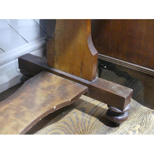 605 - A Victorian mahogany two drawer Side Table, 41½in wide x 19in deep x 31in high (105cm x 48cm x 79cm)