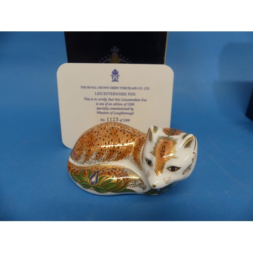 138 - A Royal Crown Derby 'Riverbank Beaver' Paperweight, the Limited Edition (464/5000) with 21st anniver... 