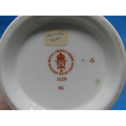 144 - A Royal Crown Derby 1128 pattern Loving Cup, stamped with factory marks and XL to base (First Qualit... 