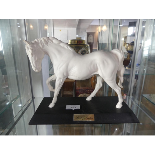 163 - A Royal Doulton limited edition figure of Desert Orchid, DA134, no.955 of 7500, on a wooden plinth, ... 