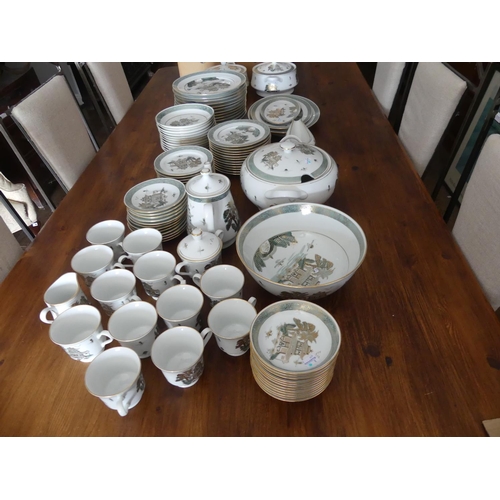 171 - A late 20th century Oriental Overjoy porcelain 83-piece Tea and Dinner service, twelve settings, dec... 