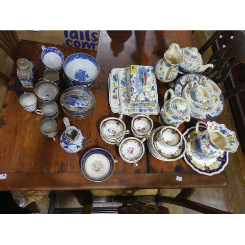 346 - A small quantity of Masons Ironstone 'Regency' pattern, including a cheese dish, tea and coffee pots... 