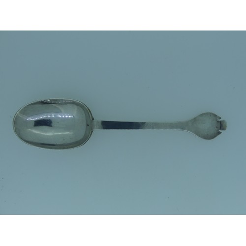 9 - 'The Plymouth Spoon'; A William and Mary period West Country silver Trefid Spoon, c. 1694 by Henry M... 