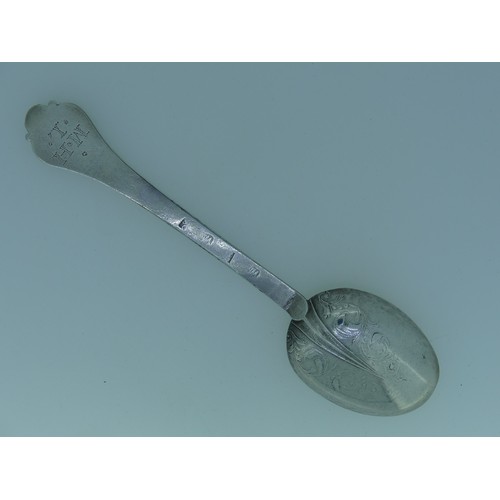 32 - A William and Mary period West Country silver lace back Trefid Spoon, by John Murch, Plymouth, with ... 