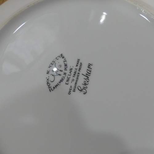 98 - A Royal Worcester 'Evesham' pattern part Dinner Service, to include Dinner Plates, Dessert Plates, S... 