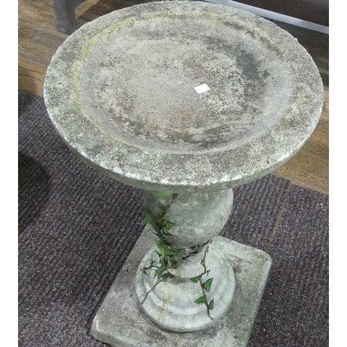 637 - Garden Statuary; A large reconstituted stone Bird Bath on Stand, H 71cm x diameter 43cm... 