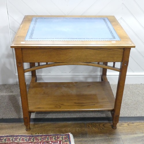 590 - An Edwardian 20thC oak Pedestal Desk, the top with blue leather inset, W 132cm x H 75 cm x D 65cm, t... 