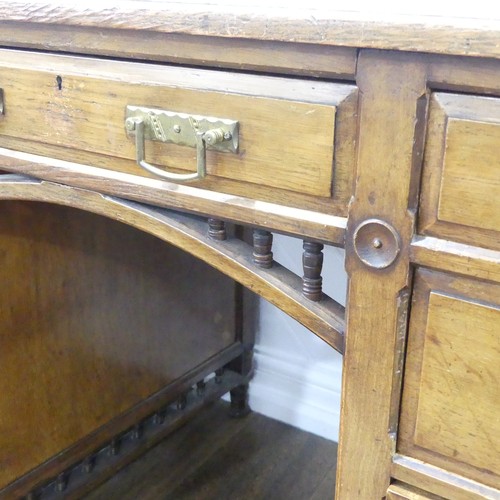 590 - An Edwardian 20thC oak Pedestal Desk, the top with blue leather inset, W 132cm x H 75 cm x D 65cm, t... 