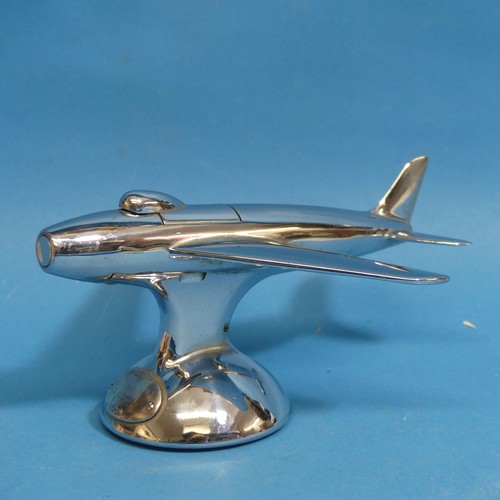 604 - A vintage Dunhill chrome novelty Table Lighter, in the form of a 1954 F-86 Sabre jet plane, L 16.5cm... 