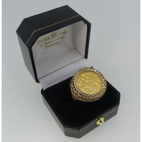 89 - A George V gold half Sovereign, dated 1911, in 9ct gold ring mount with pierced decoration, ring siz... 