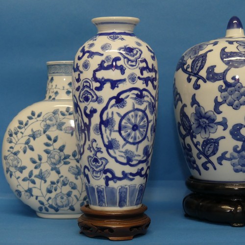 147 - A pair of modern Chinese blue and white porcelain Vases, together with large Chinese blue and white ... 