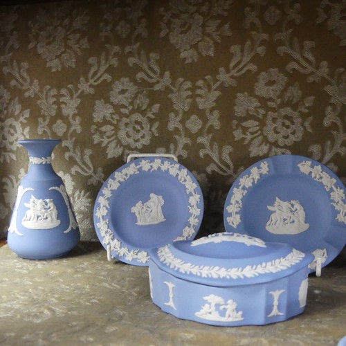 103 - A quantity of Wedgwood Jasperware, to comprising Tray, two Vases, two Trinket Boxes, large Plates, s... 