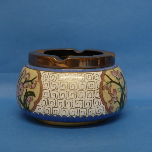 171 - A 20thC Chinese cloisonné Ashtray, presented by Chou En-lai (Zhou Enlai), with accompanying complime... 