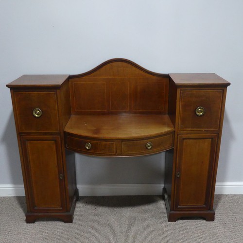 483 - An Edwardian mahogany bowfront pedestal Sideboard, with cellarette drawer and boxwood stringing, W 1... 