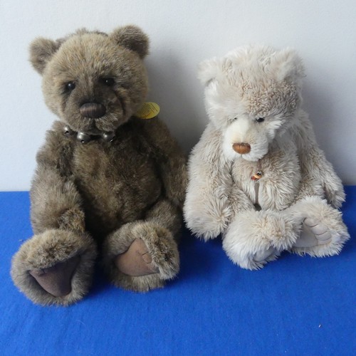 175 - Two Charlie Bears Porridge and Benson, Porridge (CB125091) is limited edition number 2709 of 4000 an... 