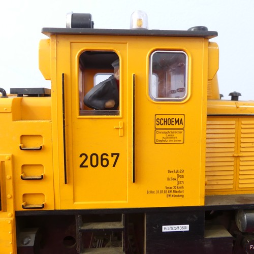 237 - Lehmann LGB G Gauge 20670 Track Cleaning Locomotive, yellow, boxed.