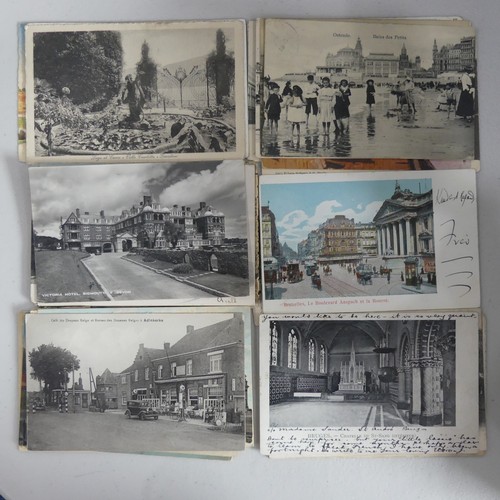 73 - Postcards : a collection in five albums and loose, mainly vintage, UK topography including London, W... 