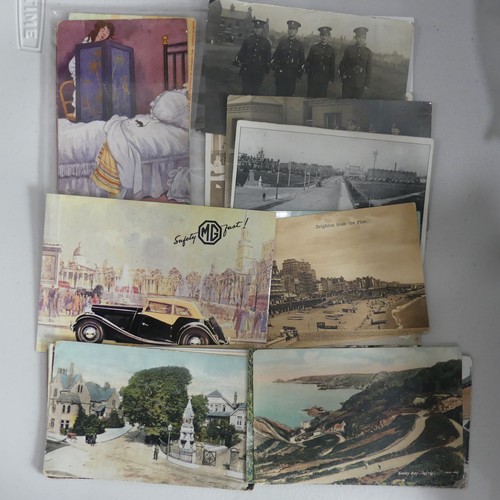 73 - Postcards : a collection in five albums and loose, mainly vintage, UK topography including London, W... 