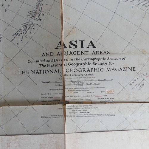 354 - A quantity of 1930's National Geographic Maps, comprising; Central Europe, Asia, South America, Cana... 