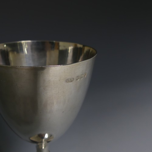 393 - An Elizabeth II silver Goblet, by Chesterfield College Of Art, hallmarked Sheffield, 1971, of tradit... 