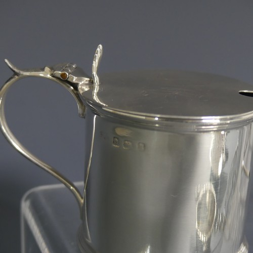 403 - An Edwardian silver Mustard Pot, by William Aitken, hallmarked Birmingham, 1909, hallmarks rubbed, o... 