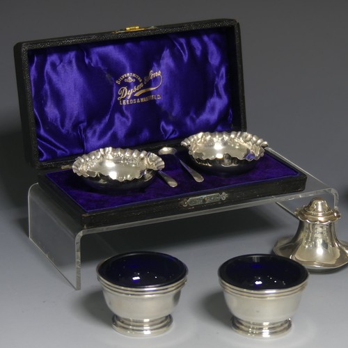 410 - A pair of George V silver Open Salts, by Charles S Green & Co Ltd., hallmarked Birmingham, ... 