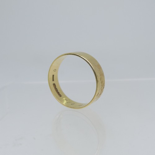 69 - An 18ct gold Wedding Band, Size P, approx weight 3.7g.