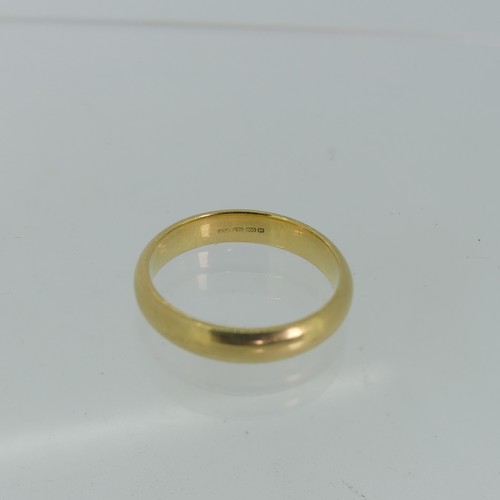 108 - An 18ct yellow gold Wedding Band, Size M, 4.2g.