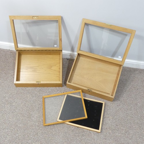 456 - A pair of oak table-top Display Cabinets, of sloped form with glazed hinged lid, W 51cm x D 39cm x H... 