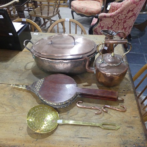 452 - A small quantity of antique Copper Wares, to include a Fish Kettle, Tea Kettle, Jug, two Hooks, Bell... 