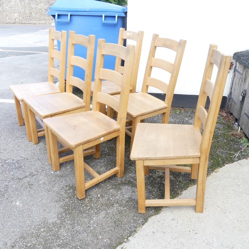 382 - A pine farmhouse Kitchen Table, with rounded corners, on turned legs, some mouse damage to one leg, ... 