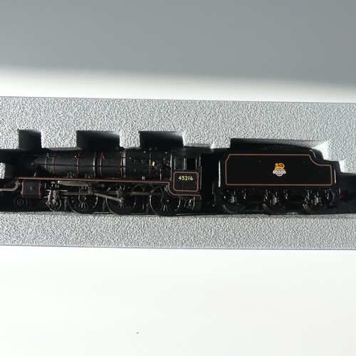 190 - A Graham Farish by Bachmann N gauge 372-076 Class B1 61321 tender locomotive,  BR black, late crest ... 