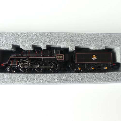 193 - A Graham Farish by Bachmann N gauge 372-626 Ivatt Class 2MT 2-6-0 46440 tender locomotive,  BR black... 