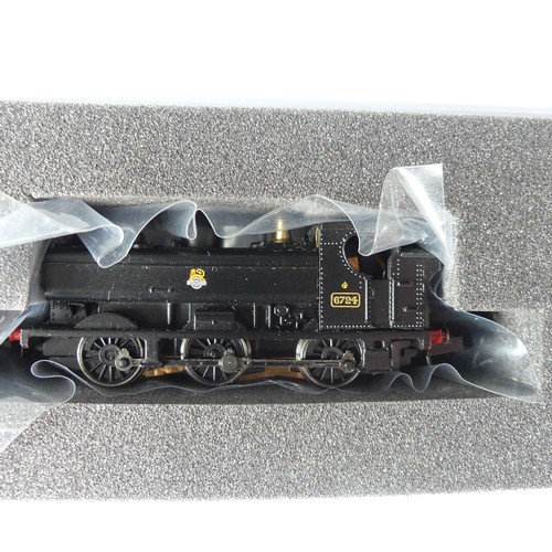 196 - A Graham Farish by Bachmann N gauge 370-026 Castle Class 4080 'Powderham Castle' tender locomotive, ... 