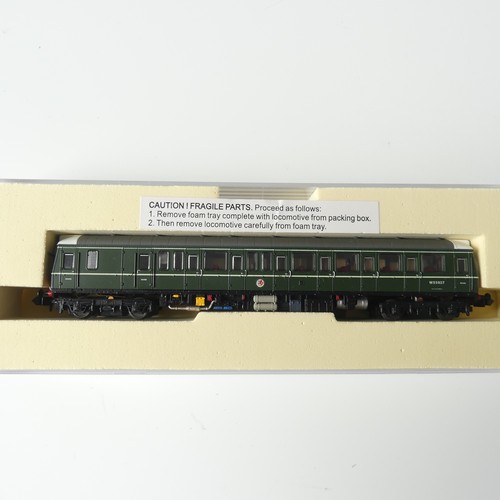 198 - A Dapol N gauge 2D-003-006 Class 52 BR Locomotive 'Western Consort', D1065, maroon, small yellow pan... 