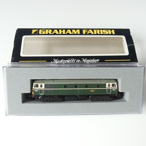 209 - A Graham Farish by Bachmann N gauge 371-078 Class 25/2 Diesel D7549 locomotive, BR two tone green, l... 