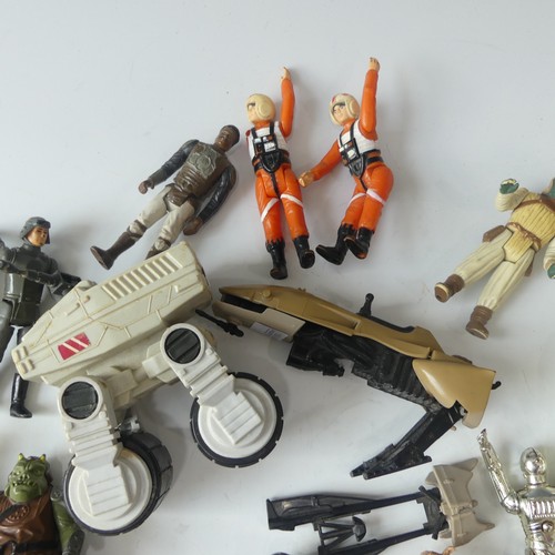 228 - A collection of mixed Star Wars Figures, approximately 40 in total from late 1970's/early 1980's) pl... 