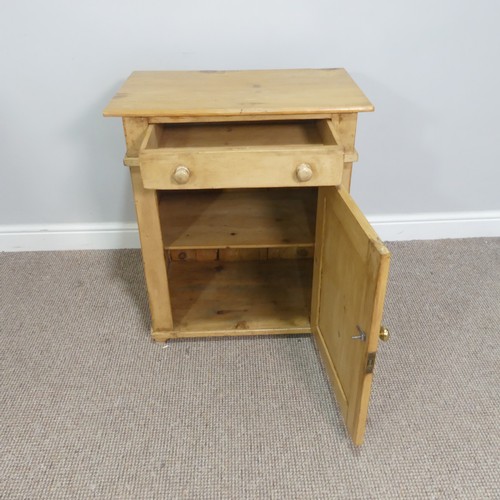 580 - A vintage pine Pot Cupboard, with single frieze drawer above a cupboard with shelved interior, W 64c... 