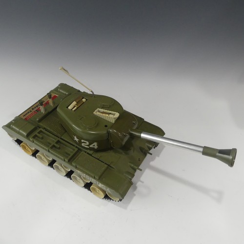 276 - A Remco US Army large Bulldog tank, style 607 in original box together with an early boxed Tonka lar... 