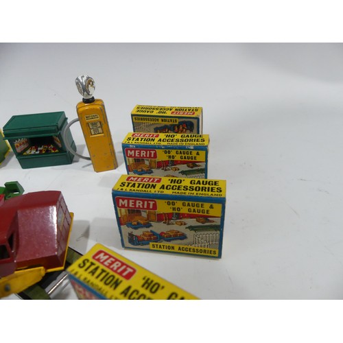 286 - Dublo Dinky Toys, No.068 Royal Mail Van, and No.076 Lansing Bagnall Tractor & Trailer, both boxe... 