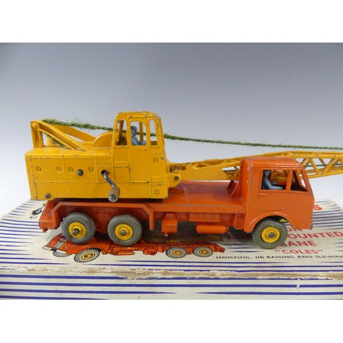 289 - Five Dinky Supertoys, all boxed, including 430 Breakdown Lorry, 961 Blaw-Knox Bulldozer, 962 Dumper ... 