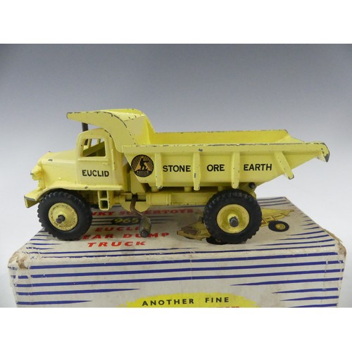 289 - Five Dinky Supertoys, all boxed, including 430 Breakdown Lorry, 961 Blaw-Knox Bulldozer, 962 Dumper ... 