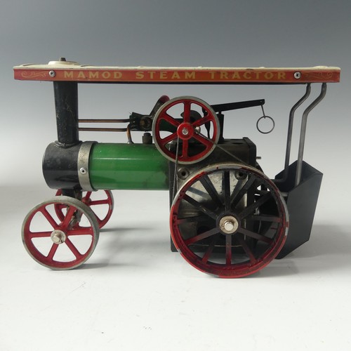 294 - A Mamod T.E.1a  Steam traction engine Tractor, boxed (slightly tatty) together with a Mamod trailer ... 