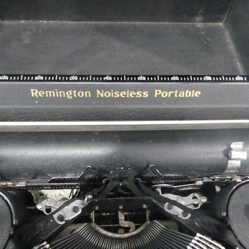 363 - A circa 1940s 'Remington Noiseless Portable Typewriter', in original case.