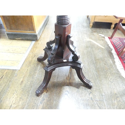 662 - A Victorian mahogany Torchere Plant Stand, H approx 160cm.