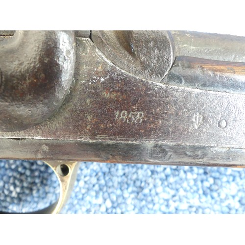 423A - A British army PS3 rifle dated 1858, 39 inch sighted barrel, the lock plate marked and dated 1858, w... 