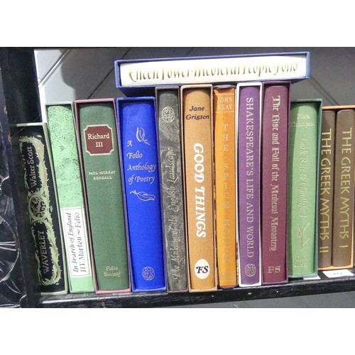 472 - Folio Society; A collection of 21 titles, including literature, poetry and reference (21)... 