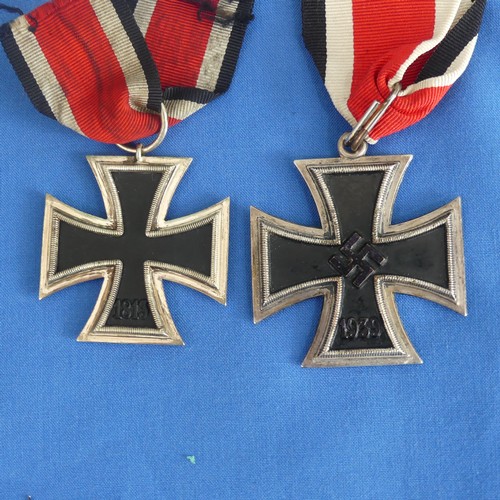 429 - A collection of six WW2 period German Badges/Crosses, including an Anti-Aircraft Artillery Flak badg... 